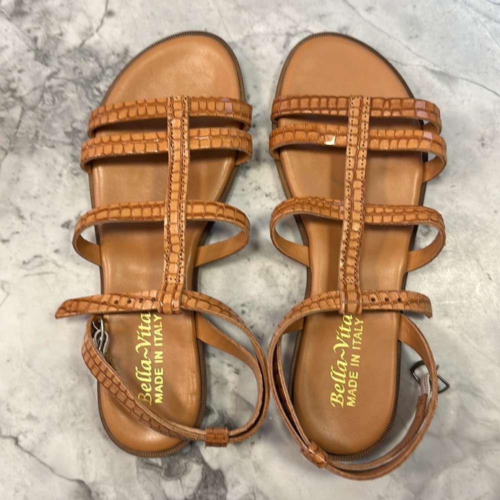 Bella Vita Ira-Italy natural Croc leather Sandals size 7 Wide